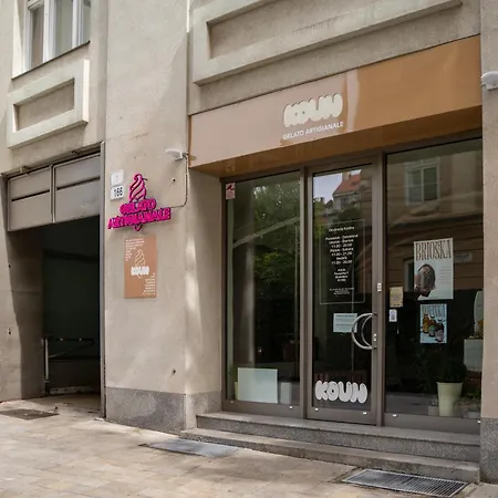 Chestnut Old Town * Bratislava