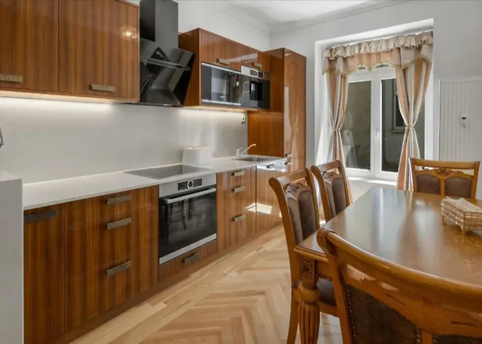 Chestnut Old Town Apartament Bratislava