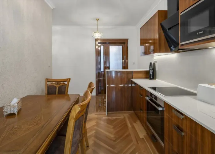 Chestnut Old Town Apartament *