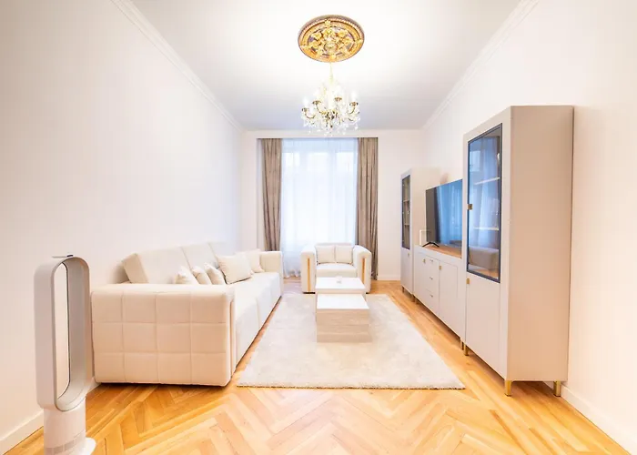 Chestnut Old Town Apartament